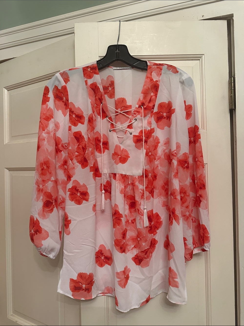 T Tahari White Tunic Blouse with Red Floral Print and Lace-Up Neck